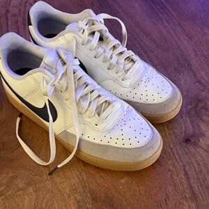 Nike White, Black and Gum Low-Top Sneakers